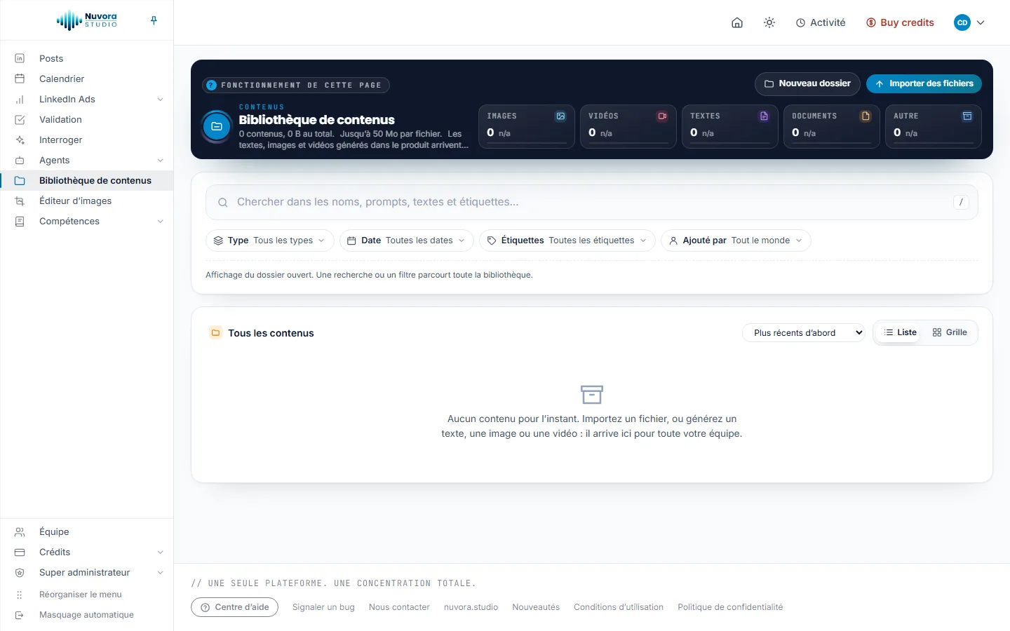 La Bibliothèque de contenus d’une équipe encore vide : Nouveau dossier et Importer des fichiers dans le bandeau sombre, les tuiles Images, Vidéos, Textes, Documents et Autre à 0, la recherche avec les filtres Type, Date, Étiquettes et Ajouté par, et la liste vide